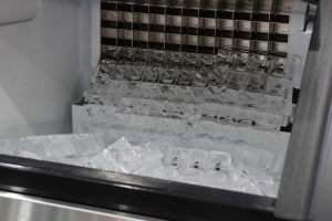 Ice Machine Repair Tips to Keep Your Business Running
